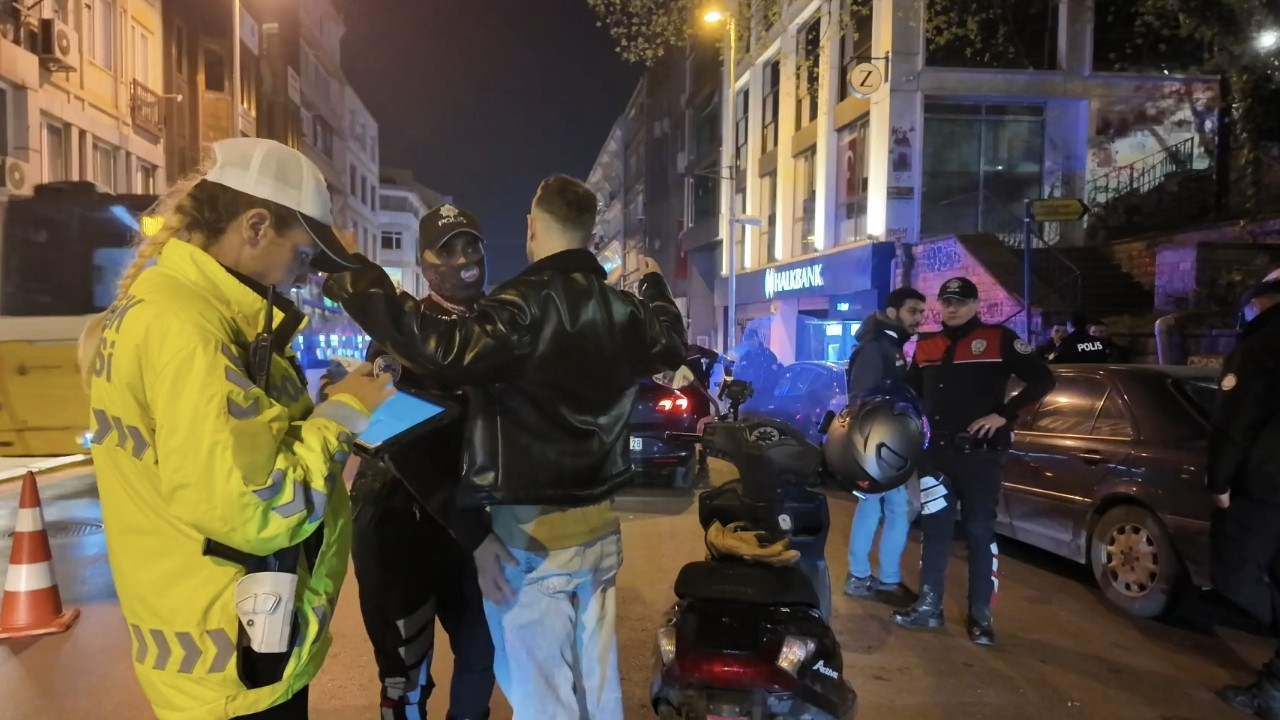 Kadıköy’de ‘Huzur İstanbul’ Operasyonu Başladı: Gece Boyu Denetimler Gerçekleştirildi