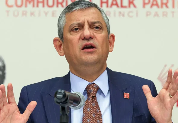 ozgur-ozelden-zehir-zemberek-ozkan-yalim-aciklamasi-whatsapp-iddialarina-karsi-yeni-hamle-telefonunun-acilmasini-1S7Jtyhh
